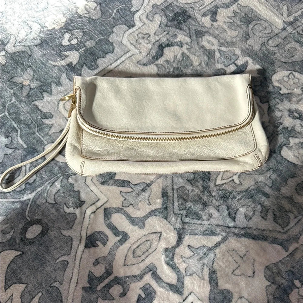 Talbots Large Cream Wristlet‎ Clutch